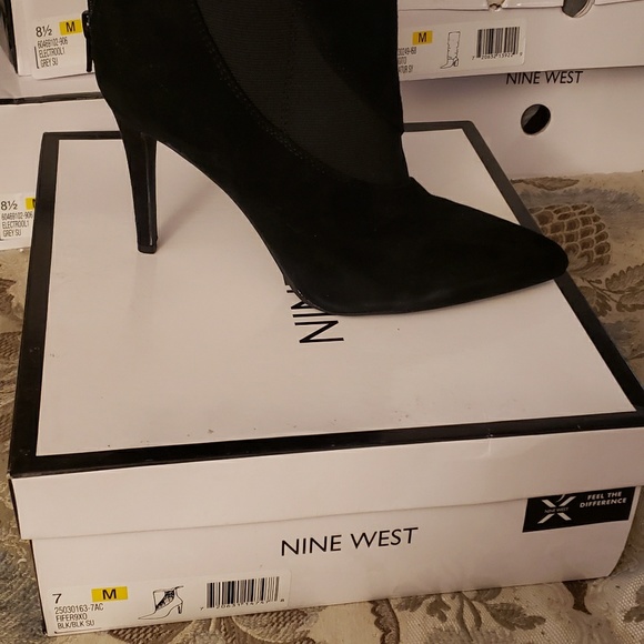 Nine west black suede booties black - Picture 3 of 6